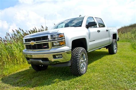 Chevrolet Silverado 1500 Review - Research New & Used Chevrolet ...