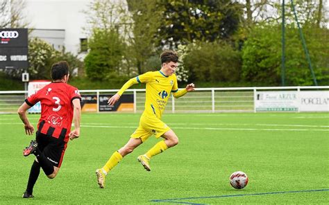 R2 Saint Thégonnec Craque Face à Milizac B Foot Amateur Bretagne