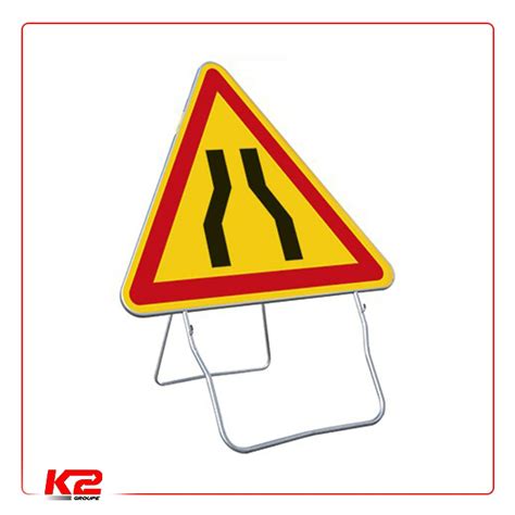 Panneau De Signalisation R Tr Cissement De La Chauss E Ak K Group