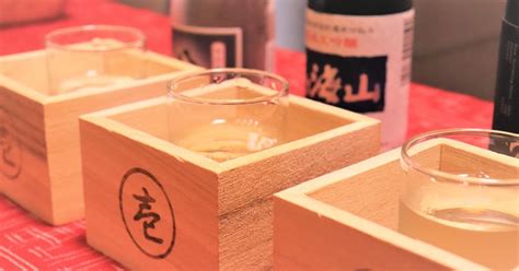 Tokio Shinjuku Sake Proefervaring Met Snacks GetYourGuide