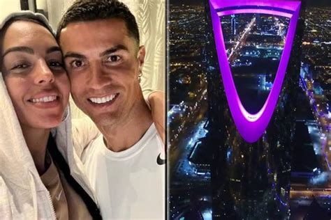 Entramos en la primera residencia de Cristiano Ronaldo en Arabia Saudí