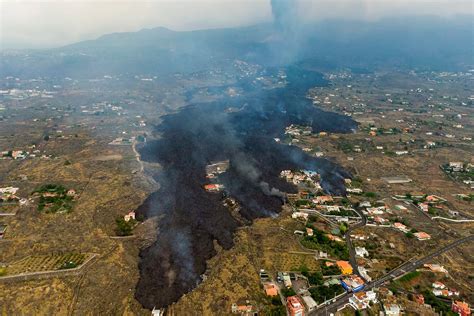 Impactantes Im Genes Del Volc N Cumbre Vieja Que Entr En Erupci N En