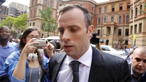 Afrique Du Sud Oscar Pistorius Libéré Sous Caution Lessentiel