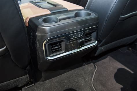 Rear Air Vents 2019 Chevy Silverado And Gmc Sierra Gm