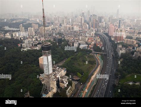 tv tower in guangzhou china Stock Photo - Alamy