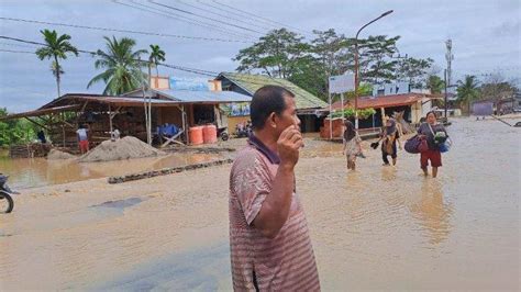 Banjir Di Bengkulu Rendam Rumah Warga Terdampak Butuh Makanan Siap