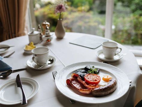 Borrowdale Gates Hotel Restaurant, dining and eating information around ...