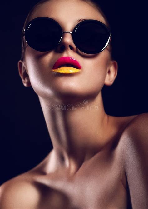 Glamor Closeup Portrait Of Beautiful Stylish Mode In Sun Glasses With