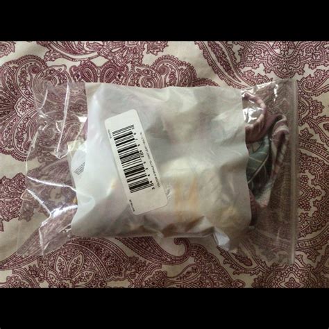 Volcom Swim Nwt Volcom Dont Leaf Bikini Top Poshmark