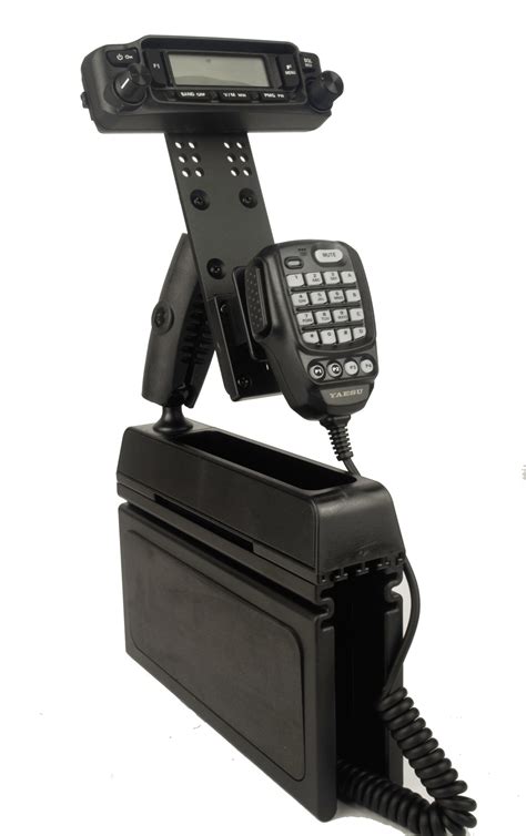 Wedge Mount With Microphone Holder For The Yaesu Ftm 6000 Lido Radio Products