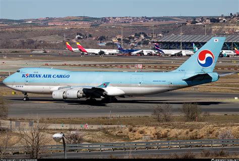 Hl Korean Air Boeing B Erf Photo By Adrian Nowakowski Id