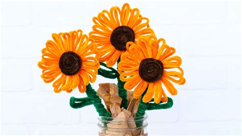 Kids Craft: Pipe Cleaner Sunflowers | Kansas Living Magazine