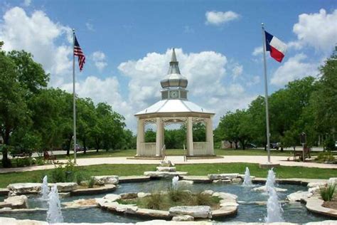 Nature Loving And Shopping In Boerne