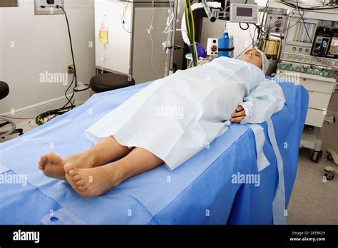 Operating Table High Resolution Stock Photography and Images - Alamy