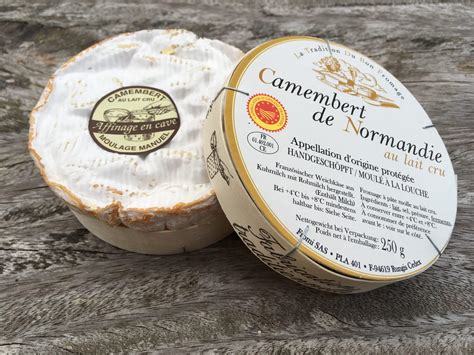 8 Famous Cheeses That Are Banned In The Usa 2022 Update