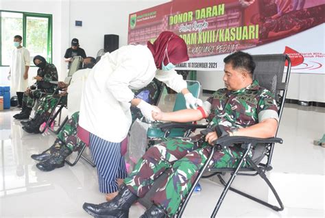 Jelang HUT Ke 5 Kodam XVIII Kasuari Lakukan Aksi Bakti Sosial Gelar