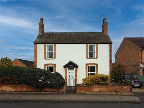 3 Bed Detached House For Sale In Newark Road Coddington Newark Ng24