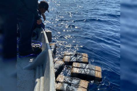 Semar asegura dos mil 240 kilogramos de presunta cocaína y 500 litros