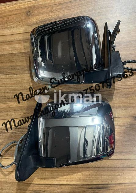 Nissan Caravan E25 GX Power Mirrors For Sale In Mawathagama Ikman