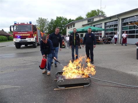 Munderkinger Feuerwehr präsentiert sich