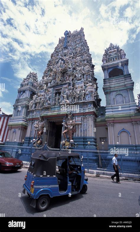 Colombo 2 Hindu temple Colombo Sri Lanka Asia Stock Photo - Alamy