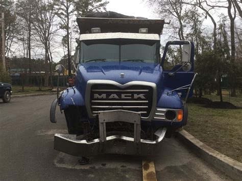 Salvage 2007 Mack Cv713 Granite Truck Delivery For Parts Freehold