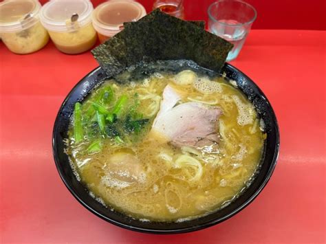 『中盛り煮卵、味薄め柔らかめ』ラーメン杉田家のレビュー ラーメンデータベース