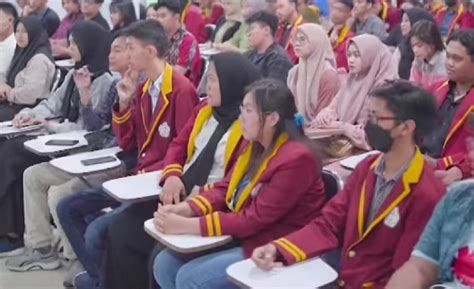 PTS Terbaik ASEAN Universitas Teknokrat Indonesia Helat Workshop Kick