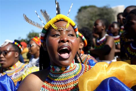 Thousands celebrate South Africa's new Zulu king - TheAfricanDream