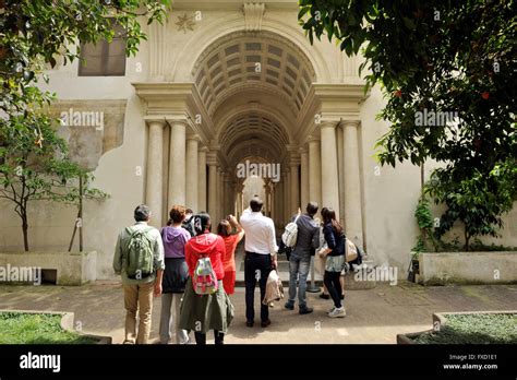 Erzwungene Perspektivische Galerie Von Francesco Borromini Im Palazzo