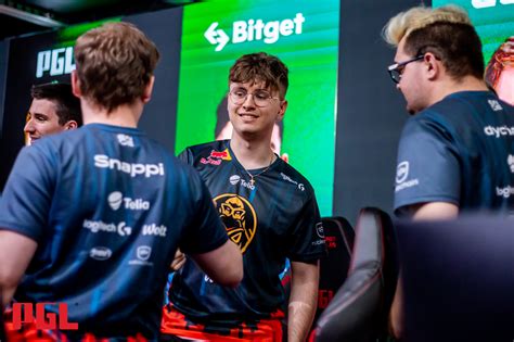 hades fora do lineup ativo da ENCE