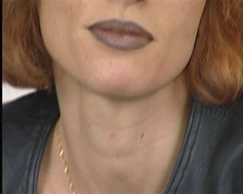 Piercing Pussy MILF Rammt Sich Den Dildo Nur So Rein XHamster