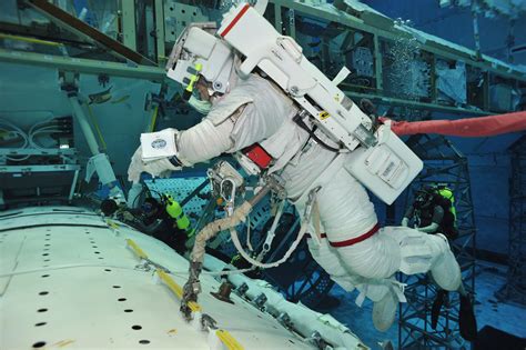 ESA - Alexander Gerst in spacewalk training