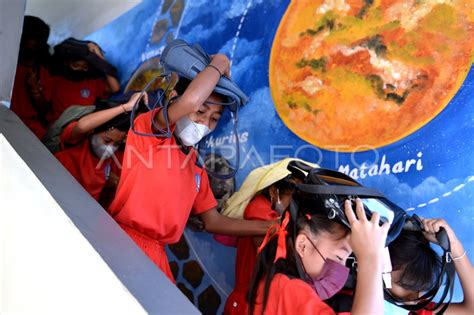 Latihan Kesiapsiagaan Gempa Dan Tsunami Antara Foto