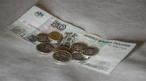 Российский рубль подешевел, доллар и евро подорожали на торгах 30 января