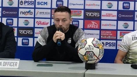 Marc Klok Minta Diturunkan Saat Laga Persib Bandung Vs Persita