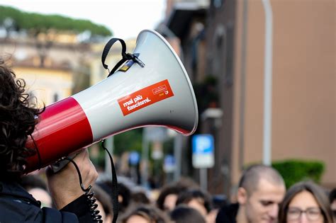 Manovra Meloni Le Opposizioni In Piazza Scelta Che Non Condivido Ma