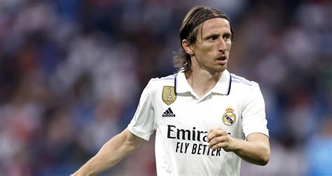 Real Madrid Luka Modric Prolonge Officiellement Chez Les Merengue