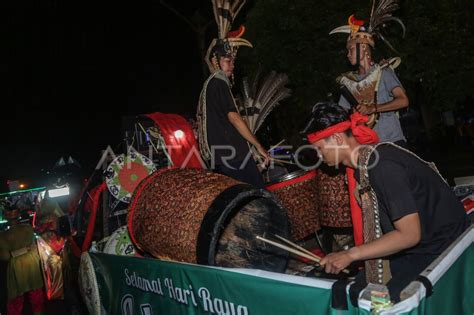 Pawai Takbiran Idul Fitri Di Palangka Raya Antara Foto