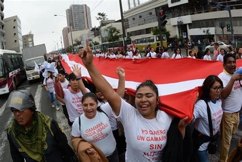 Comerciantes De Gamarra Marchan Por Lima Para Exigir Mayor Seguridad