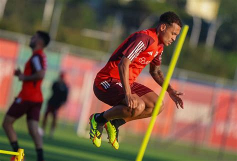 Quatro times brasileiros entram em campo nesta quarta pela 2ª rodada da