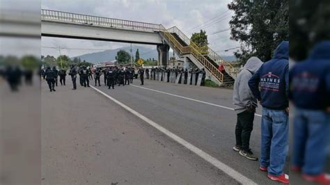 Normalistas Y Maestros Bloquean Vialidades En Uruapan Michoac N