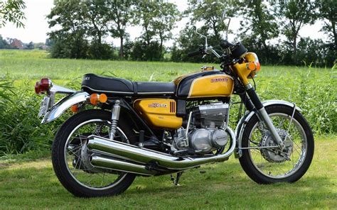 Suzuki GT 550 1972 1977 Feuriger Zweitakter Unter Den Motorrad Oldis