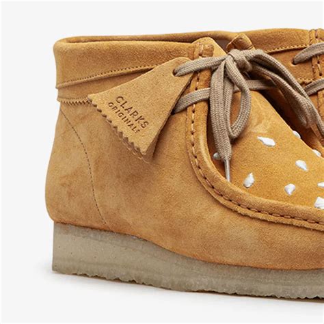 Clarks Originals X Vandy The Pink Wallabee Boot Tan Embroidery End