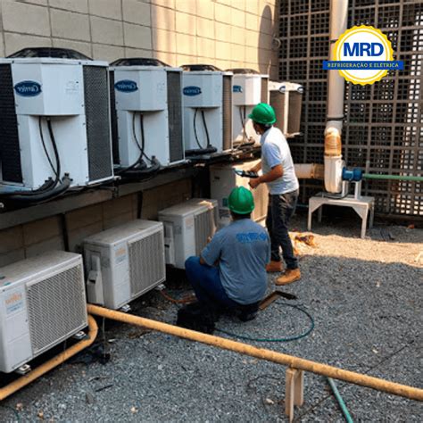 Manutenção corretiva de ar condicionado MRD Refrigeração e Elétrica