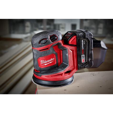 Milwaukee M18 18V Lithium Ion Cordless 5 In Random Orbit Sander Tool