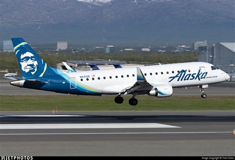 N641QX Embraer 170 200LR Alaska Airlines Horizon Air Yixin Chen