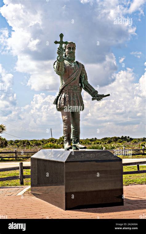 Juan ponce de leon statue hi-res stock photography and images - Alamy