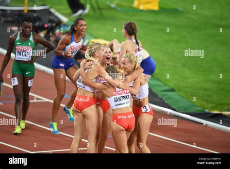 X Relays Women Hi Res Stock Photography And Images Alamy