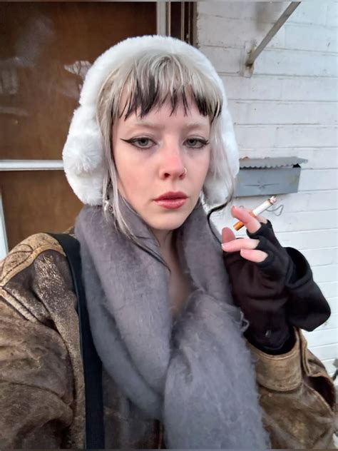 20 Stunning Hairstyle Ideas for White Hair on Black Skin 28